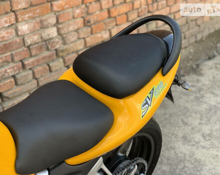 Желтый Сузуки SV 650, объемом двигателя 0.65 л и пробегом 23 тыс. км за 3000 $, фото 36 на Automoto.ua