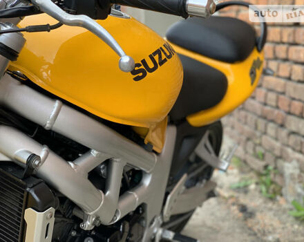 Желтый Сузуки SV 650, объемом двигателя 0.65 л и пробегом 23 тыс. км за 3000 $, фото 65 на Automoto.ua