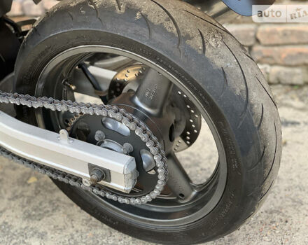 Желтый Сузуки SV 650, объемом двигателя 0.65 л и пробегом 23 тыс. км за 3000 $, фото 45 на Automoto.ua