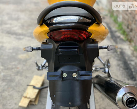 Желтый Сузуки SV 650, объемом двигателя 0.65 л и пробегом 23 тыс. км за 3000 $, фото 43 на Automoto.ua