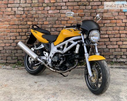 Желтый Сузуки SV 650, объемом двигателя 0.65 л и пробегом 23 тыс. км за 3000 $, фото 19 на Automoto.ua