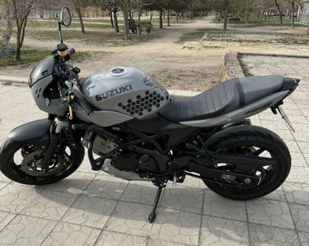 Серый Сузуки SV 650, объемом двигателя 0.65 л и пробегом 29 тыс. км за 6400 $, фото 6 на Automoto.ua