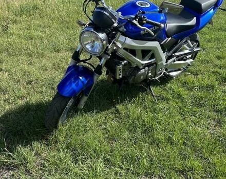 Синий Сузуки SV 650, объемом двигателя 0.65 л и пробегом 39 тыс. км за 3700 $, фото 1 на Automoto.ua