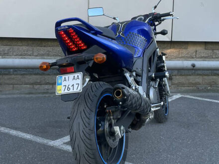 Сузукі SV 650 2006 у Києві на Automoto.ua Синій Сузукі SV 650, об'ємом двигуна 0.65 л та пробігом 40 тис. км за 3950 $, фото 1 на Automoto.ua