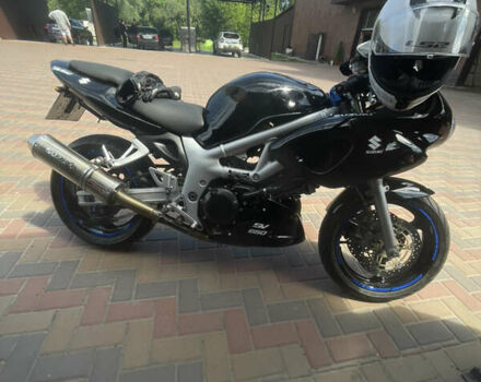 Черный Сузуки SV 650S, объемом двигателя 0.65 л и пробегом 54 тыс. км за 3700 $, фото 2 на Automoto.ua