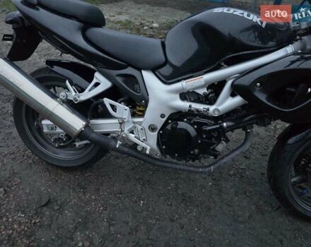 Сузуки SV 650S, объемом двигателя 0.65 л и пробегом 31 тыс. км за 2000 $, фото 3 на Automoto.ua