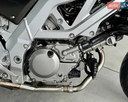 Сузуки SV 650S, объемом двигателя 0.65 л и пробегом 23 тыс. км за 4299 $, фото 7 на Automoto.ua