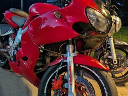 Сузуки SV 650S, объемом двигателя 0.65 л и пробегом 49 тыс. км за 3100 $, фото 1 на Automoto.ua