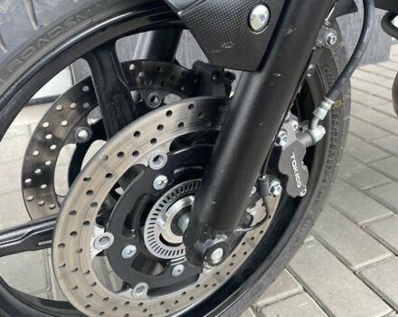 Черный Сузуки SV 650SF, объемом двигателя 0.65 л и пробегом 2 тыс. км за 6100 $, фото 7 на Automoto.ua