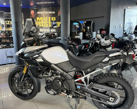 Белый Сузуки V-Strom 1000, объемом двигателя 1 л и пробегом 35 тыс. км за 10000 $, фото 1 на Automoto.ua