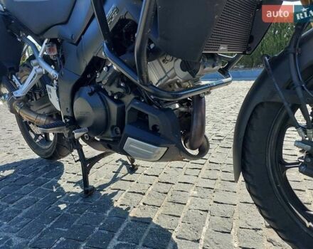 Белый Сузуки V-Strom 1000, объемом двигателя 1 л и пробегом 25 тыс. км за 9000 $, фото 10 на Automoto.ua