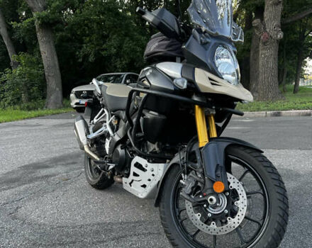 Бежевый Сузуки V-Strom 1000, объемом двигателя 1 л и пробегом 13 тыс. км за 10000 $, фото 3 на Automoto.ua