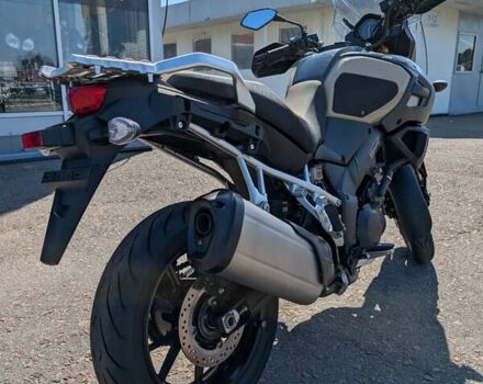 Бежевый Сузуки V-Strom 1000, объемом двигателя 1 л и пробегом 27 тыс. км за 8499 $, фото 5 на Automoto.ua