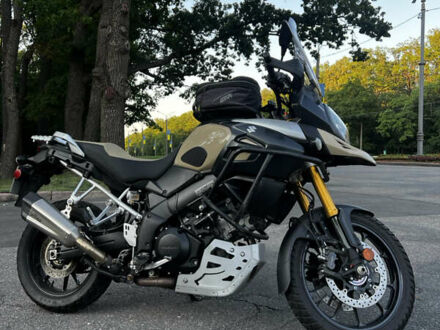 Сузуки V-Strom 1000 2014 в Харькове на Automoto.ua Бежевый Сузуки V-Strom 1000, объемом двигателя 1 л и пробегом 13 тыс. км за 10000 $, фото 1 на Automoto.ua
