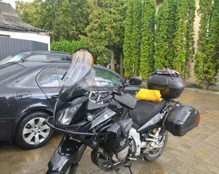 Черный Сузуки V-Strom 1000, объемом двигателя 1 л и пробегом 35 тыс. км за 6500 $, фото 6 на Automoto.ua