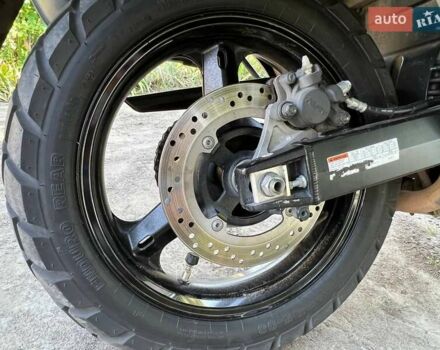 Черный Сузуки V-Strom 1000, объемом двигателя 1 л и пробегом 30 тыс. км за 6900 $, фото 8 на Automoto.ua