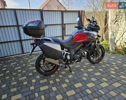 Красный Сузуки V-Strom 1000, объемом двигателя 1.04 л и пробегом 20 тыс. км за 8800 $, фото 1 на Automoto.ua