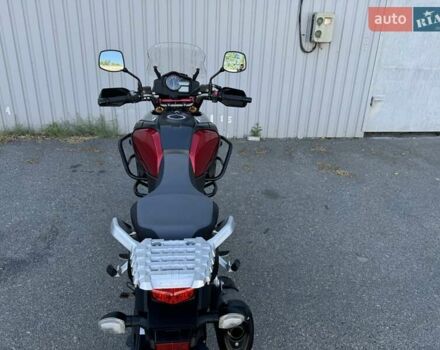 Сузуки V-Strom 1000 2016 в Днепре (Днепропетровске) на Automoto.ua Красный Сузуки V-Strom 1000, объемом двигателя 0 л и пробегом 14 тыс. км за 9300 $, фото 5 на Automoto.ua