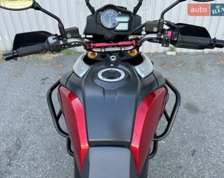 Сузуки V-Strom 1000 2016 в Днепре (Днепропетровске) на Automoto.ua Красный Сузуки V-Strom 1000, объемом двигателя 0 л и пробегом 14 тыс. км за 9300 $, фото 6 на Automoto.ua
