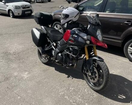 Красный Сузуки V-Strom 1000, объемом двигателя 1.04 л и пробегом 24 тыс. км за 8900 $, фото 1 на Automoto.ua