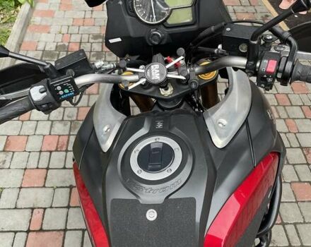 Красный Сузуки V-Strom 1000, объемом двигателя 1.04 л и пробегом 24 тыс. км за 8900 $, фото 11 на Automoto.ua