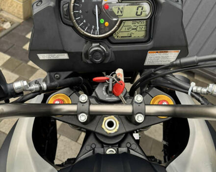 Сузуки V-Strom 1000, объемом двигателя 1 л и пробегом 4 тыс. км за 9200 $, фото 11 на Automoto.ua