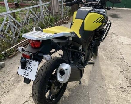 Желтый Сузуки V-Strom 1000, объемом двигателя 1 л и пробегом 17 тыс. км за 12000 $, фото 1 на Automoto.ua