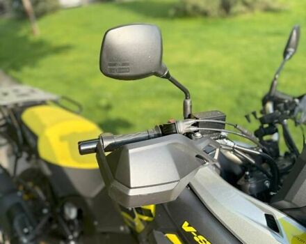 Желтый Сузуки V-Strom 1000, объемом двигателя 1.04 л и пробегом 16 тыс. км за 9500 $, фото 23 на Automoto.ua