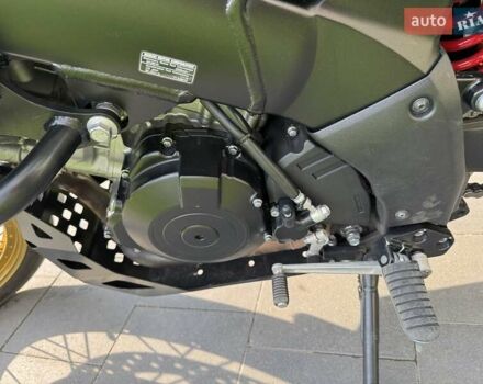 Желтый Сузуки V-Strom 1000, объемом двигателя 1.04 л и пробегом 16 тыс. км за 9500 $, фото 38 на Automoto.ua