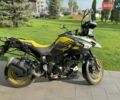 Желтый Сузуки V-Strom 1000, объемом двигателя 1.04 л и пробегом 16 тыс. км за 9500 $, фото 4 на Automoto.ua