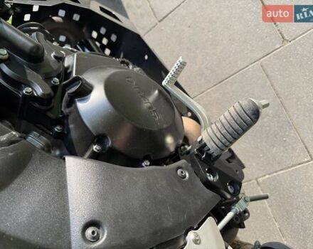 Желтый Сузуки V-Strom 1000, объемом двигателя 1.04 л и пробегом 16 тыс. км за 9500 $, фото 36 на Automoto.ua