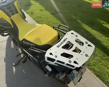 Желтый Сузуки V-Strom 1000, объемом двигателя 1.04 л и пробегом 16 тыс. км за 9500 $, фото 13 на Automoto.ua