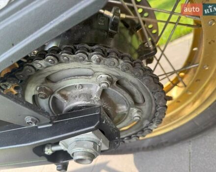 Желтый Сузуки V-Strom 1000, объемом двигателя 1.04 л и пробегом 16 тыс. км за 9500 $, фото 7 на Automoto.ua