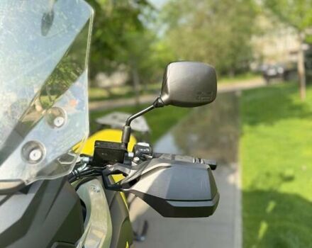 Желтый Сузуки V-Strom 1000, объемом двигателя 1.04 л и пробегом 16 тыс. км за 9500 $, фото 24 на Automoto.ua