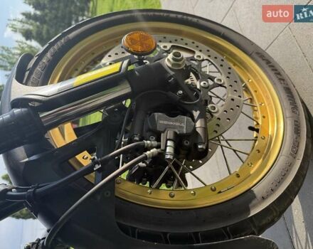 Желтый Сузуки V-Strom 1000, объемом двигателя 1.04 л и пробегом 16 тыс. км за 9500 $, фото 16 на Automoto.ua