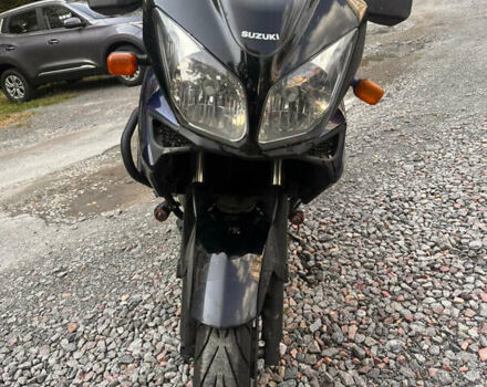 Синий Сузуки V-Strom 1000, объемом двигателя 1 л и пробегом 60 тыс. км за 4500 $, фото 1 на Automoto.ua