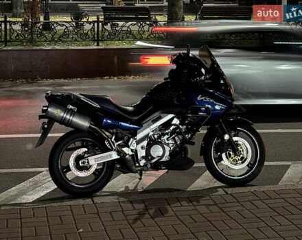 Синий Сузуки V-Strom 1000, объемом двигателя 1 л и пробегом 50 тыс. км за 5999 $, фото 1 на Automoto.ua