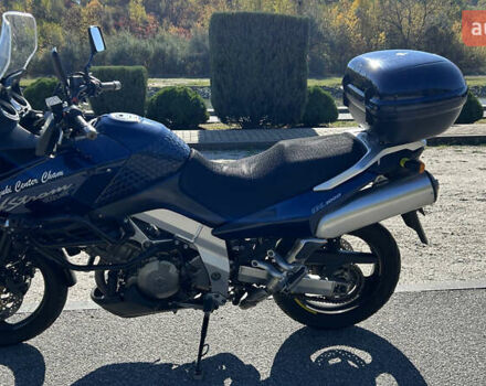 Синий Сузуки V-Strom 1000, объемом двигателя 1 л и пробегом 48 тыс. км за 4900 $, фото 6 на Automoto.ua