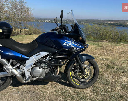 Синий Сузуки V-Strom 1000, объемом двигателя 1 л и пробегом 48 тыс. км за 4900 $, фото 7 на Automoto.ua