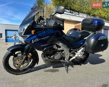 Синий Сузуки V-Strom 1000, объемом двигателя 1 л и пробегом 63 тыс. км за 5000 $, фото 1 на Automoto.ua