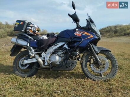 Сузукі V-Strom 1000 2004 у Харкові на Automoto.ua Синій Сузукі V-Strom 1000, об'ємом двигуна 0 л та пробігом 47 тис. км за 5000 $, фото 1 на Automoto.ua