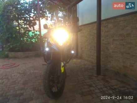 Сузукі V-Strom 1000 2006 у Житомирі на Automoto.ua Синій Сузукі V-Strom 1000, об'ємом двигуна 1 л та пробігом 25 тис. км за 8500 $, фото 1 на Automoto.ua
