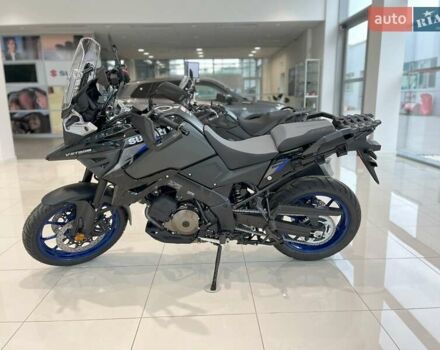 Черный Сузуки V-Strom 1050, объемом двигателя 0 л и пробегом 1 тыс. км за 14858 $, фото 2 на Automoto.ua
