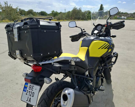 Жовтий Сузукі V-Strom 1050 DE, об'ємом двигуна 0 л та пробігом 30 тис. км за 11990 $, фото 4 на Automoto.ua