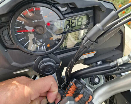 Жовтий Сузукі V-Strom 1050 DE, об'ємом двигуна 0 л та пробігом 30 тис. км за 11990 $, фото 10 на Automoto.ua