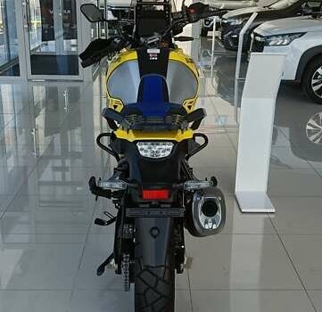 Желтый Сузуки V-Strom 1050 DE, объемом двигателя 1 л и пробегом 1 тыс. км за 15478 $, фото 3 на Automoto.ua