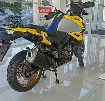 Желтый Сузуки V-Strom 1050 DE, объемом двигателя 1 л и пробегом 1 тыс. км за 15478 $, фото 4 на Automoto.ua