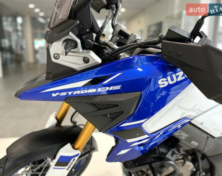 Сузуки V-Strom 1050 DE 2024 в Хмельницком на Automoto.ua Синий Сузуки V-Strom 1050 DE, объемом двигателя 0 л и пробегом 1 тыс. км за 15441 $, фото 6 на Automoto.ua