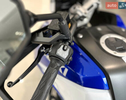 Сузуки V-Strom 1050 DE 2024 в Хмельницком на Automoto.ua Синий Сузуки V-Strom 1050 DE, объемом двигателя 0 л и пробегом 1 тыс. км за 15441 $, фото 16 на Automoto.ua