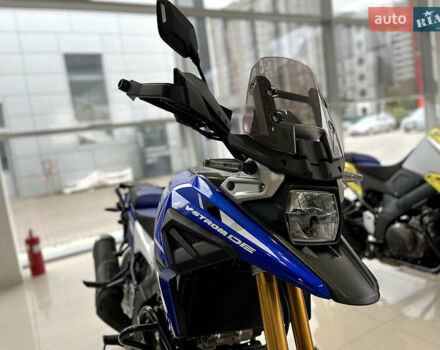 Сузуки V-Strom 1050 DE 2024 в Хмельницком на Automoto.ua Синий Сузуки V-Strom 1050 DE, объемом двигателя 0 л и пробегом 1 тыс. км за 15441 $, фото 8 на Automoto.ua